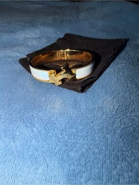 Hermes Clic H Bracelet Blanc Size PM